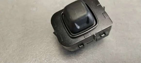 Steering wheel column trim