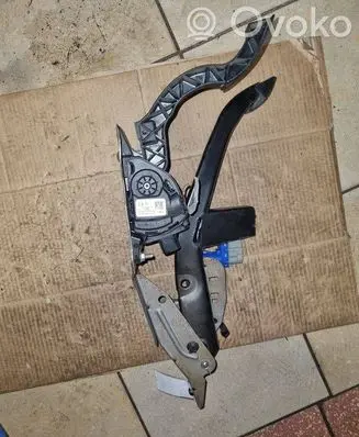 Ford Focus Brake pedal BV612467GB