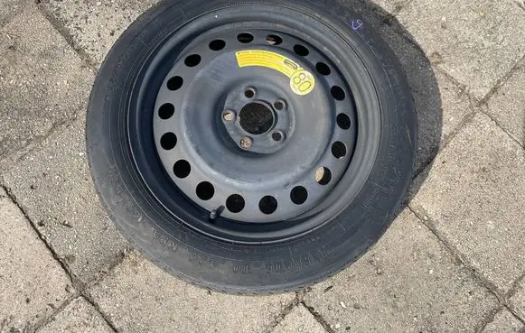 Chrysler 300 - 300C R18 spare wheel 