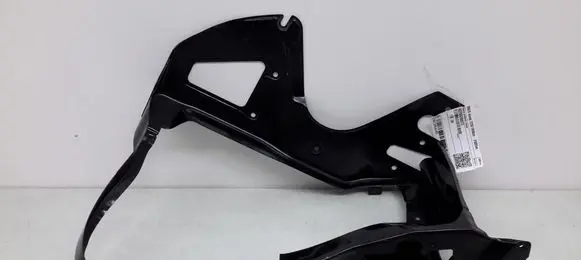 Mercedes-Benz S W220 Headlight/headlamp mounting bracket A2206200572