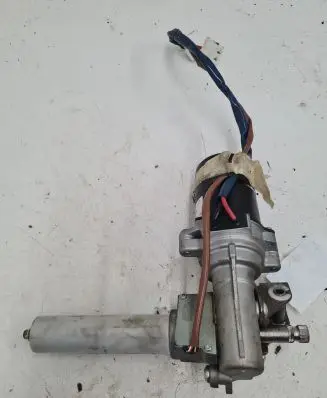 Toyota Yaris Power steering pump F869405200