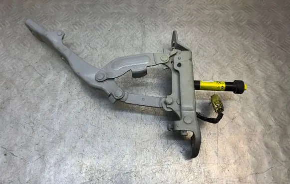 KIA Stinger Engine bonnet/hood hinges