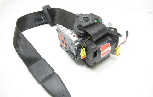 Audi A4 S4 B8 8K Front seatbelt 8K1857705J 050908 306226299U48