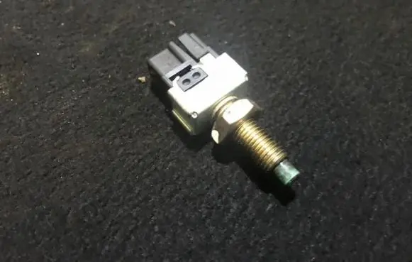 Clutch pedal sensor