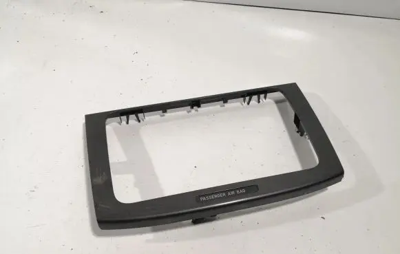 Volkswagen PASSAT B6 Radio/GPS head unit trim 3C0858069M