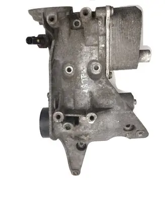 Skoda Octavia Mk2 (1Z) Oil filter mounting bracket 06J903143L