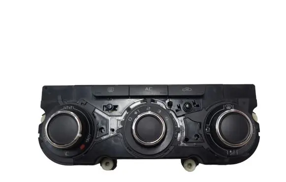 Skoda Octavia Mk2 (1Z) Climate control unit 3T0820047H 150909 789843