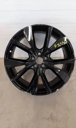 Volkswagen Taigo R18 alloy rim 2G7601025G