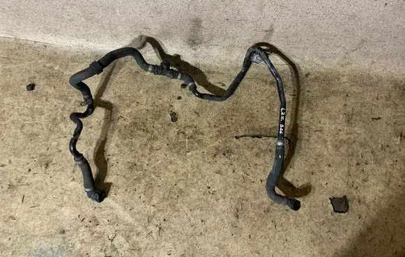 Mercedes-Benz C W204 Engine coolant pipe/hose 