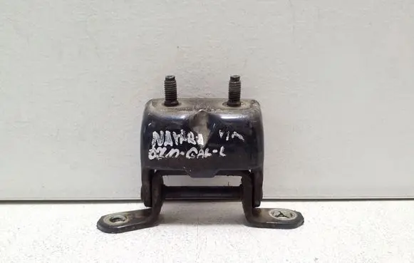 Nissan Navara D40 Rear door upper hinge 