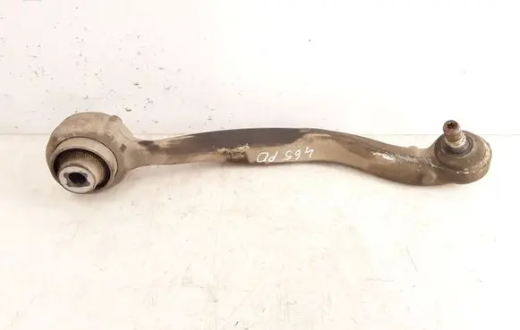 Mercedes-Benz C W204 Front lower control arm/wishbone A20446