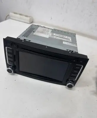 Volkswagen Touareg I Radio/CD/DVD/GPS head unit 7L6035680B VWZ6Z7J7070089