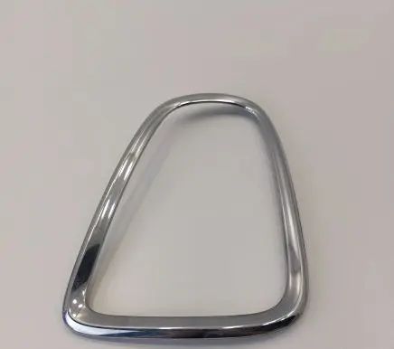 Rear/tail light trim molding
