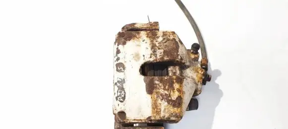 Volkswagen Golf VI Front brake caliper