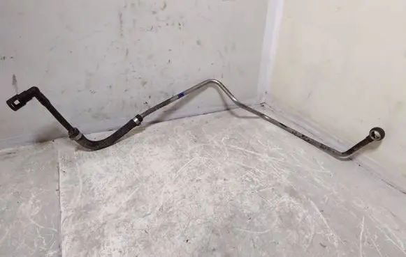 Opel Zafira A Fuel line pipe