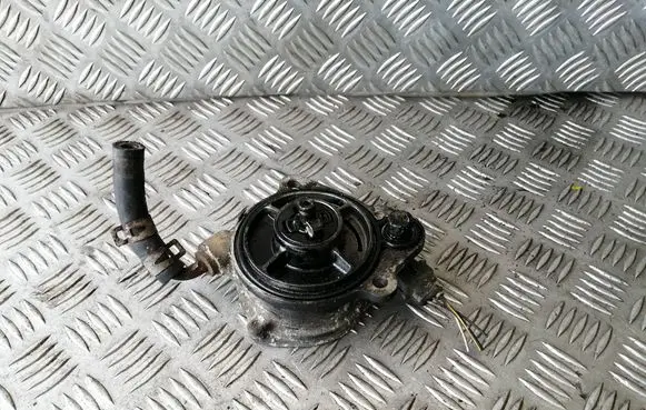 Toyota Yaris Vacuum pump 0281002406