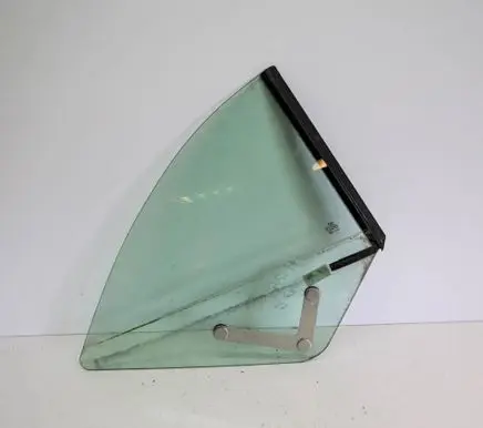 Audi A4 S4 B7 8E 8H Rear vent window glass 8H0845300