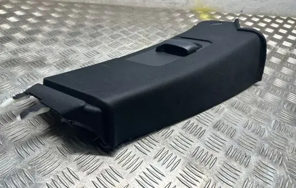Volvo XC90 (B) pillar trim (top) 31363588 31377582