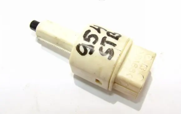 Toyota Auris 150 Brake pedal sensor switch