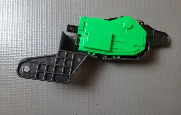 KIA Sportage Fuel tank cap lock motor 