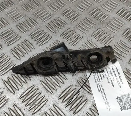 Volkswagen PASSAT B8 Front bumper mounting bracket 3G0807049