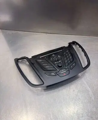 Ford Kuga II Head unit multimedia control DV4T18K811CA 331447000 3072014