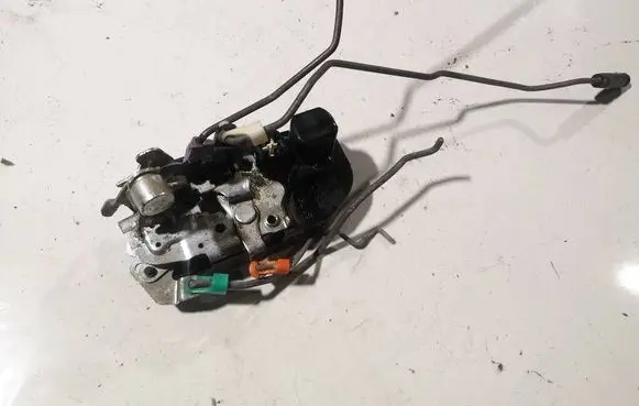 Chrysler Voyager Front door lock 