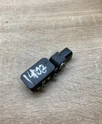 Mazda 6 Airbag deployment crash/impact sensor GJ6A57KC0