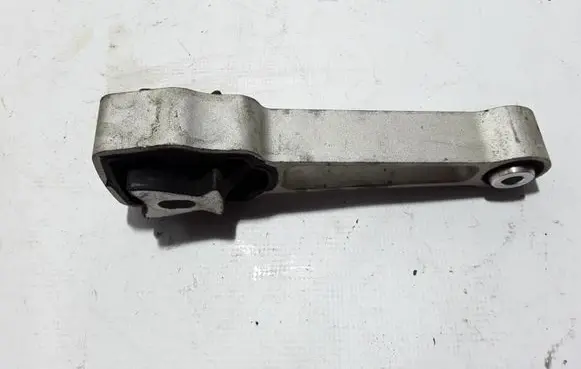 Volvo XC60 Engine mounting bracket 31670126
