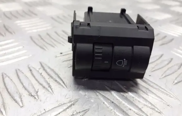 Skoda Fabia Mk1 (6Y) Headlight level adjustment motor 5J0941333A