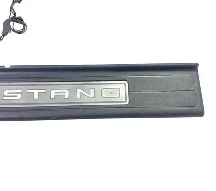 Ford Mustang VI Front sill trim cover FR3B6313222CHW