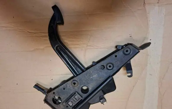 Mercedes-Benz W123 Handbrake/parking brake lever assembly TFULP