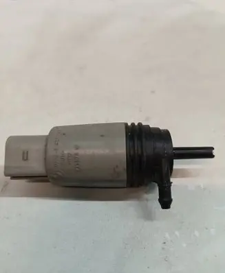 BMW 5 E60 E61 Windscreen/windshield washer pump 67126934159