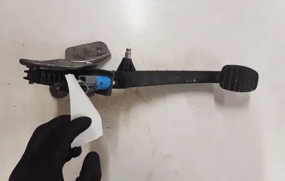 Renault Megane II Brake pedal 725462