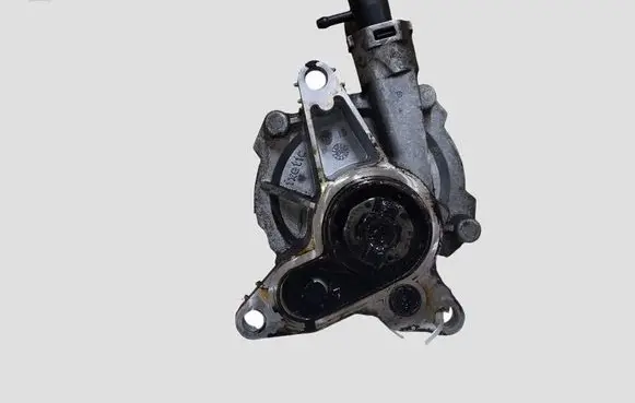 Nissan X-Trail T31 Vacuum pump