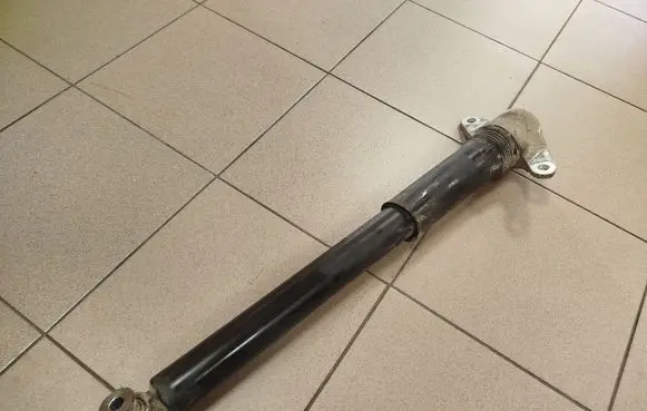 Rear shock absorber/damper