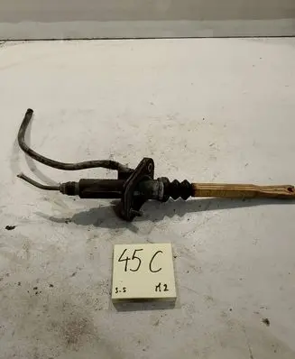 Volvo S40, V40 Clutch master cylinder 30681422