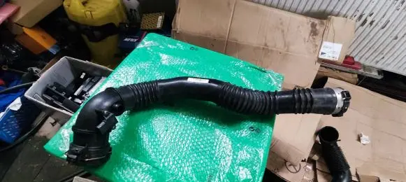 BMW 5 F10 F11 Intercooler hose/pipe 7612091 1034384901 4602192