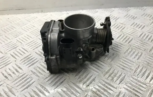 Audi A4 S4 B5 8D Throttle valve 408237210001Z 058133063
