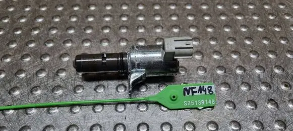 Ford C-MAX II Camshaft position sensor CN1G-6L713-AB