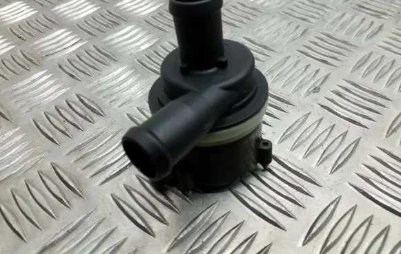 Seat Ibiza IV (6J,6P) Electric auxiliary coolant/water pump 6R0965561A