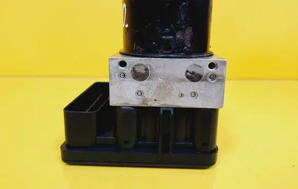 Volkswagen Touran I ABS Pump 1K0907379K 1K0614517H