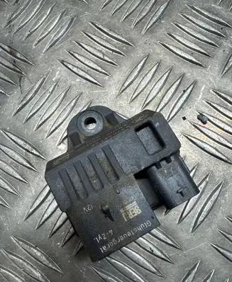 BMW X1 E84 Glow plug pre-heat relay 857008702 131023 22120103