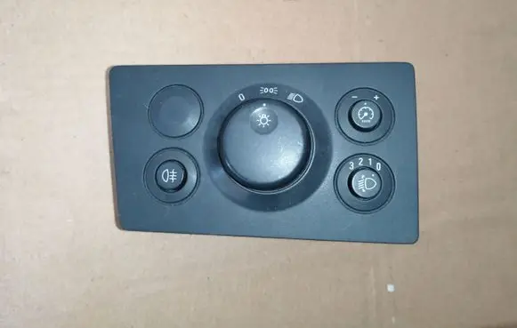 Opel Zafira B Light switch 13205863