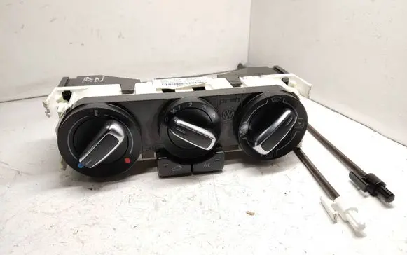 Volkswagen Polo V 6R Climate control unit 6R0820045N 901516270001