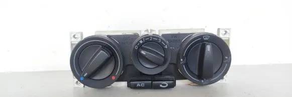 Skoda Octavia Mk1 (1U) Climate control unit 1J0820045E 901510940000 659498K09