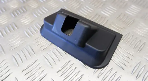 Lexus RX 450H Tailgate/boot lid lock trim 693210E070