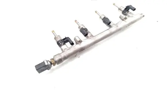 Seat Leon IV Fuel injectors set 04E906036AL 04C906054C 05E133320B