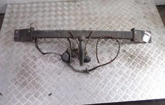 Mercedes-Benz E W211 Tow bar D1150 024077M01 11005110