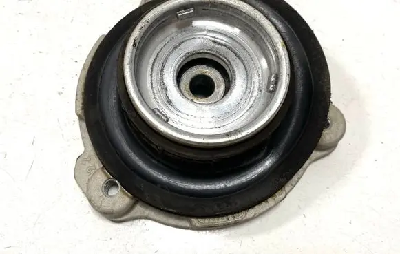 Volvo XC90 Front upper strut mount 31451270 2018011102